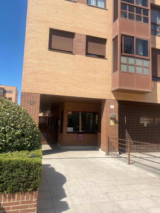 Deyanira Suite, Aeropuerto, IFEMA Madrid Bagian luar foto